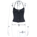 Detalle de top tipo corsé de satén negro con cuello halter y botones delanteros - S / Negro