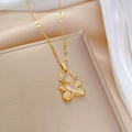 Collana di lusso con orsetto d'oro con zirconi bianchi e pietra centrale a cuore - Stile Orsetto d'Oro (F127)