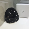 Bonnet en maille noire pour femme orné de strass brillants et poils de lapin doux - Extensible / Noir