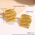 Golden irregular textured flower stud earrings in 3 layers gold plated stainless steel - Striped Crinkle EK01-10