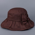 Dettaglio della trama in ramiè traspirante e fiocco elegante su un cappello da sole a tesa larga - M (56-58cm) / caffè