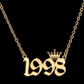 Golden stainless steel necklace featuring a 1998 crown pendant with an O-chain link - 1998 / Gold