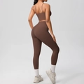 Rückansicht von Schokoladenbraun Yoga-Set mit schmalen Trägern und High-Waist-Leggings - S / Kastanienbraun