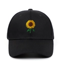 Schwarze Baseballkappe aus Baumwolle mit gelber Sonnenblumen-Stickerei vorne - Verstellbar / Schwarz