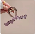 Eleganter lila Acryl-Haarclip mit Herz-Design und Perlmutt-Effekt für Damen - Fünf Herzen Haarkralle / Lila