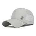Berretto da baseball grigio a secco rapido con rete bianca e ricamo Good Luck - Regolabile / Grigio chiaro