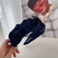 Serre-tête plissé bleu marine fait main avec texture de tissu élégante pour femme - Bleu Marine