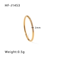 Detailansicht eines 2mm dünnen 18K vergoldeten Rings mit Mikrozirkonia-Besatz - US 6 / Gold