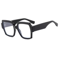 Retro square thick-framed sunglasses in gloss black with modern geometric fashion design - Black Frame