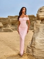 Elegantes rosa Spitzen-Abendkleid mit schulterfreiem Design und Falten in Wüstenoptik - S / Rosa