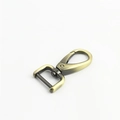 Antique bronze metal swivel lobster clasp with D-ring base for bag shoulder straps - Inner Diameter 1.6cm / Antique Brass Hardware