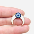Ciondolo a mezzaluna in smalto con occhio del diavolo blu e bordi placcati oro - Mezzaluna malocchio
