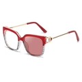 Chic square two-tone sunglasses with red frames and gold metal temples for women - C2 Red Grey Stripes to Pink