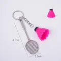 Mini badmintonracket zilver met roze shuttle sleutelhanger en afmetingen - Lichtroze Shuttle + Racket