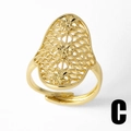 Vergoldeter offener Ring mit dreifachem Blumenmuster und verstellbarer Ringschiene - Hohles Florales Muster (C)