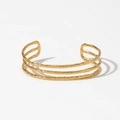 Minimalistisches dreireihiges offenes Manschettenarmband mit Hammerschlag-Textur in Gold - Gold (A1136)