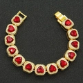 Hip-Hop-Goldarmband mit roten Herz-Kristallen und diamantbesetzten quadratischen Rahmen - 8 Zoll / Gold (Roter Strass)