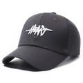 Casquette de baseball en coton gris foncé avec broderie HEART blanche en relief - Réglable / Gris