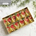 Set di 10 campanellini natalizi dorati con aghi di pino e fiocchi rossi in box - Campane in Plastica Oro B (Set di 10) / Diametro 4cm/75g