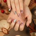Unghie natalizie a pressione con glitter argento, motivi renna e finitura rosa nude - Stile Renna di Natale Rosa Nudo Glitter (JP2693)