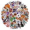 Nahaufnahme von holografischen Halloween-Aufklebern mit bunten Kürbis- und Geistmotiven - Holographisch Halloween 50 Stück Typ C