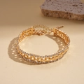 Bracciale a maglie quadrate dorate con doppia fila di strass e chiusura a moschettone - Oro
