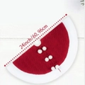 Gonna per albero di Natale in maglia bianca e rossa con pompon bianchi, diametro 24 pollici - Diametro 62cm/24 pollici