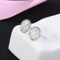 Eleganti orecchini tondi in argento S925 con cristalli druzy colorati dal look moderno - 8mm / Bianco opale
