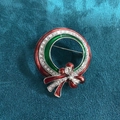 Christmas wreath brooch in red and green enamel with sparkling rhinestones and a bow - Christmas Ribbon Wreath Brooch