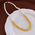 Collana di perle vintage francese con dettagli dorati su vassoio in ceramica - Stile di Giunzione a Due Toni da 6mm (HN6634)