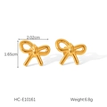 Dettaglio orecchini a fiocco in acciaio inossidabile dorato, misura 2,02 cm x 1,65 cm - Oro (HC-E10161)
