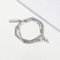 Dettaglio del bracciale a cuore in acciaio inossidabile argento a doppio strato - Bracciale a Cuore in Argento