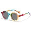 Modische runde Sonnenbrille mit buntem Regenbogen-Farbverlauf und grauen Gläsern - Regenbogen-Rahmen Graue Gläser