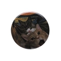 Badge rond en fer-blanc avec parodie de chats rigolos sur un fond blanc épuré - Le Cri parodie de chat (XZ8108)