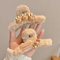 Lot de deux pinces à cheveux en peluche kaki avec breloques lapin et étiquette d'ours - 30# Pince Peluche Lapin