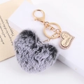 Dettaglio portachiavi a cuore in peluche grigio con ciondolo oro I Love You e brillantini - Portachiavi / Grigio Gelo (K3817)