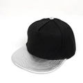 Cappello hip-hop a tesa piatta con corona nera e visiera in ecopelle argentata - Regolabile / Argento