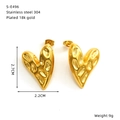 Detail showing 18k gold plated stainless steel heart earrings with dimensions and weight - 3D Hammered Heart Style (S-E496)