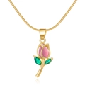 Elegante goldene Schlangenkette mit rosa Tulpenanhänger und grünen Blättern am Collier - Halskette-Rosa/Rot