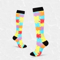 Chaussettes de compression montantes à motif puzzle coloré avec talons et pointes renforcés - S/M / Puzzle A (Multicolore)