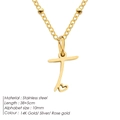 Collana in acciaio inossidabile dorato con ciondolo a lettera T stilizzata e cuore e catena - Lettera T / Oro