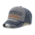 Detalle de gorra de béisbol vintage de algodón lavado con bordado de New York y flecos - Talla Única (56-60cm) / Gris y Azul Marino (A)