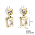 Detalle de pendientes de acero inoxidable bañado en oro 18K con medidas del producto - Circonia Cuadrada Transparente (568-02)