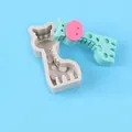 Molde de silicona de jirafa para pasteles y velas DIY con altura de 11 cm - Estilo Jirafa Gris (50-2949-B)