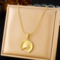 Gold vintage heart scallop pendant necklace featuring a central white pearl inlay - N3184