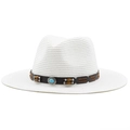 Detalle de sombrero de paja western con piedra turquesa y banda de cuentas - M (56-58cm) / Blanco