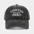 Casquette de baseball en coton lavé gris foncé avec broderie Limited Edition 1980 - Réglable / 1980 Noir