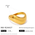 Anillo ancho minimalista de acero inoxidable dorado con diseño irregular y acabado de oro 18K - Estilo Ancho y Aerodinámico Irregular (NB-R24437)