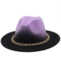 Detail van wollen fedora met paars-zwart verloop en een gouden metalen ketting - M(56-58cm) / Paars/Zwart Gradiënt (01)