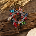 Spilla a ghirlanda con strass multicolori e cristalli in finitura argento vintage - Stile Bauhinia Multicolore (3.6cm)